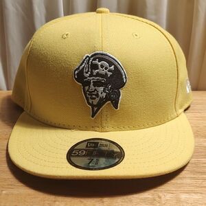 New Era Pittsburgh Pirates Fitted 7 5/8 Yellow Hat - New